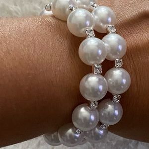 Faux pearl with rhinestones bracelet